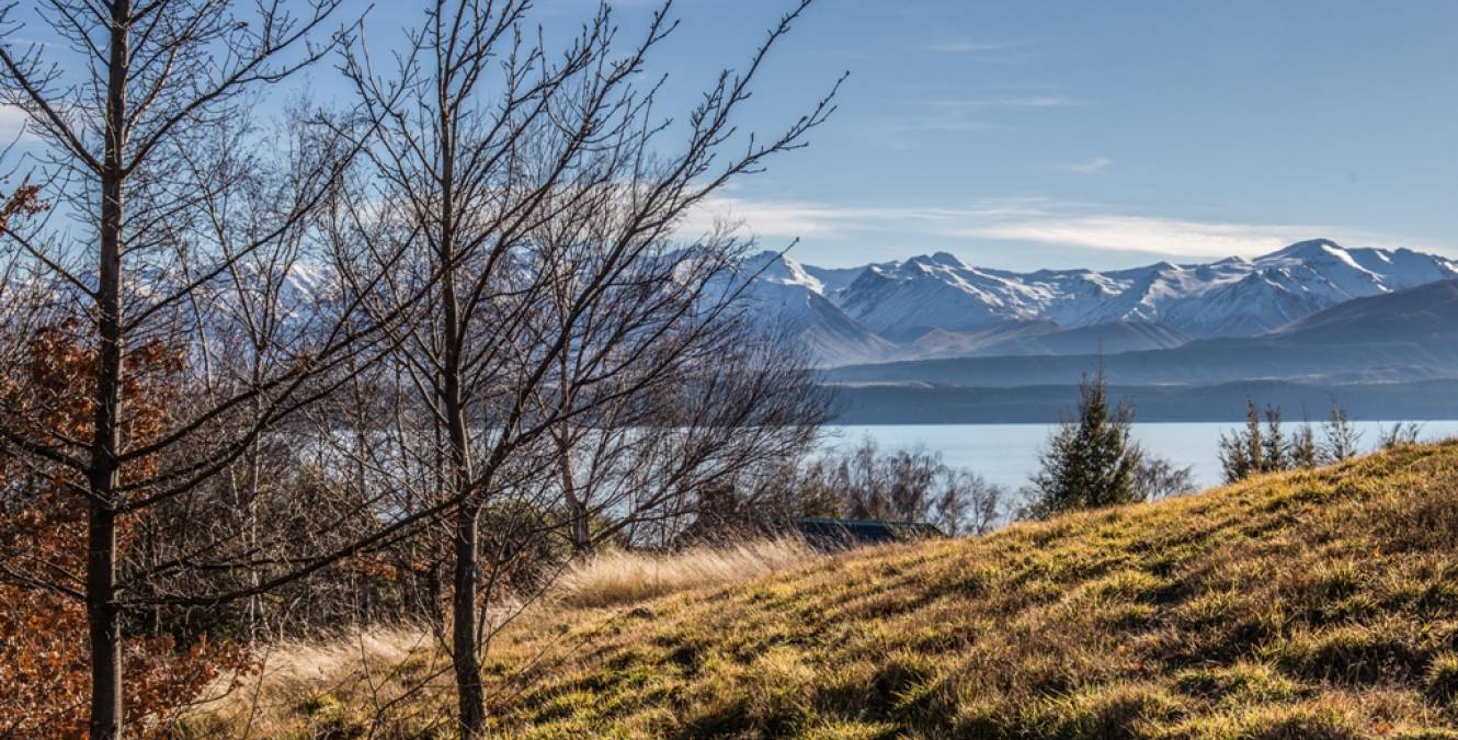 Apartment lake and mountain views