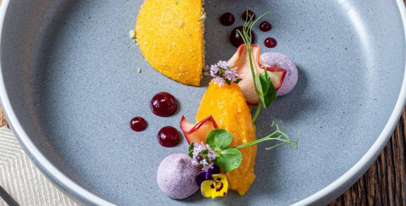 Lakestone Lodge Dining