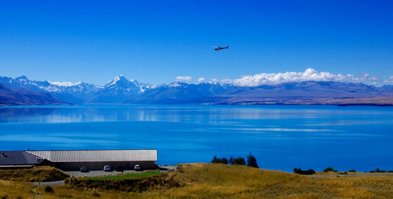 Lakestone Lodge Lake Pukaki view
